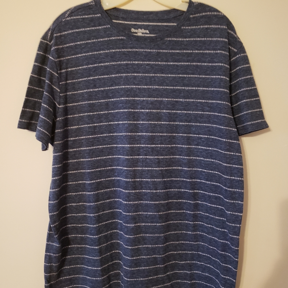 Goodfellow blue short sleeve tshirt